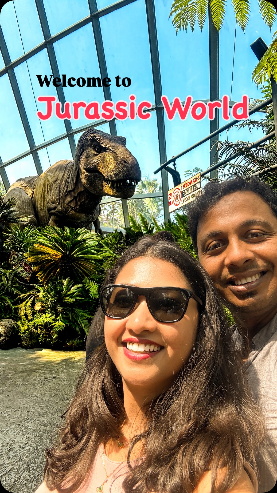 Welcome to the Jurassic World!🦕 Step into the lost world and watch the prehistoric Dinosaurs come alive!✅ Must watch in Singapore➡️ Walk above the clouds📍 Cloud Forest, @gardensbythebay💰 46 SGD⏰ 9 am - 9 pm daily@visit_singaporein @visit_singapore #visitsingapore #cloudforestsingapore #mytravellingstilettos #gardensbythebay #viral
