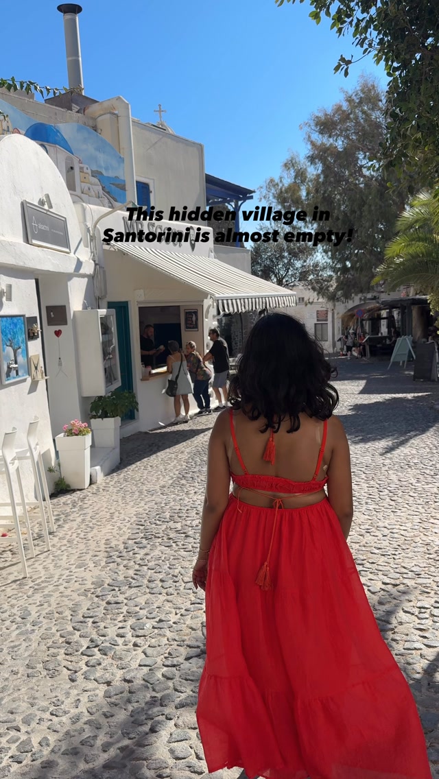 Santorini is not about Oia & Fira… Explore its traditional villages too#santorinitheone @visitgreecegr @santorini @santorini.explore @officialsantorinigreece #visitgreece #santorini💙
